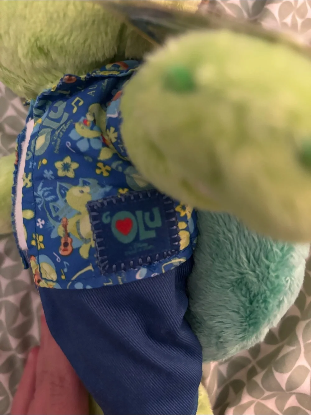 Aulani Disney “Olu” Duffy Friend Hawaii Green Plush Turtle